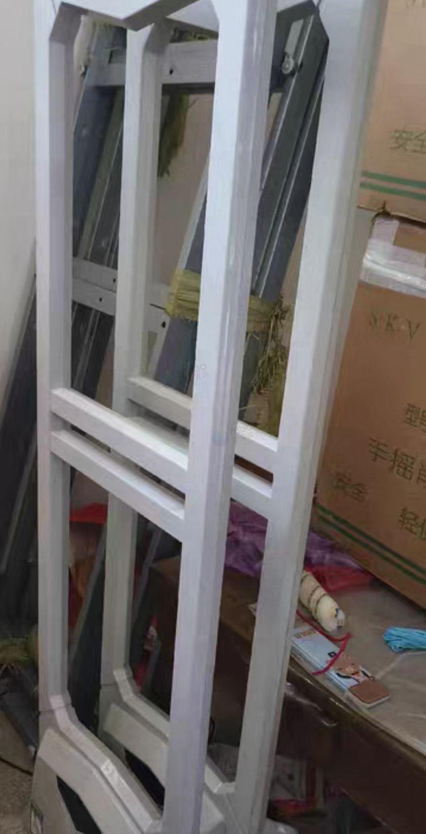 济源市地区处理活动衣架、多个挂烫机、收银系统、十几个模特、衣服撑、5000个裤夹等服装店全套设备