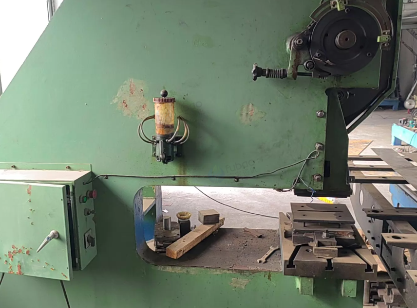 泰州地区工厂处理25T扬州冲床