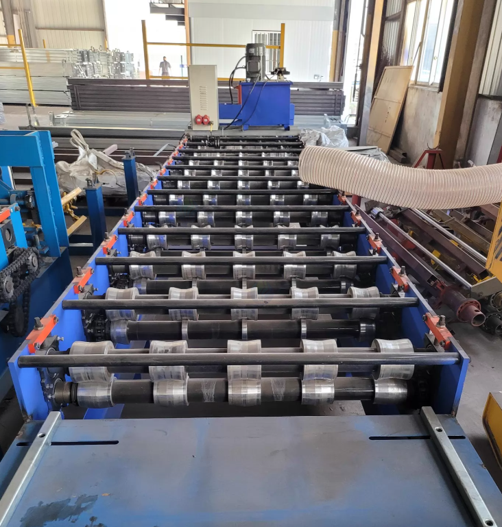 扬州市地区工厂处理泊头市金诚信压瓦机2台