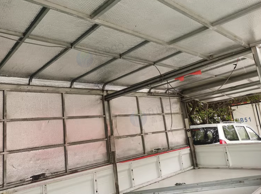 莆田市地区处理卖水果的车厢