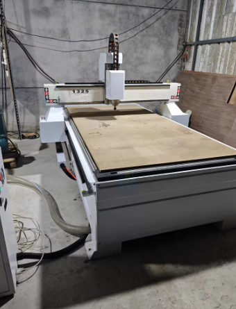 临沂市地区处理1325雕刻机 四工序开料机