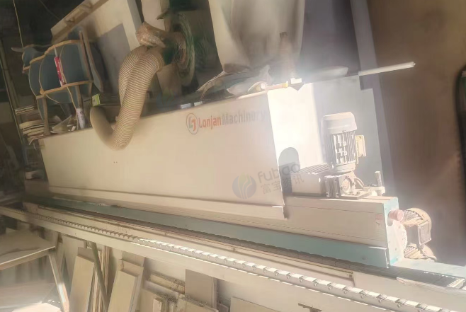 商洛市地区家具厂处理数控加工中心、封边机、雕刻机、推台锯等