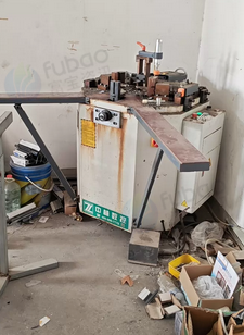 石家庄市地区处理中林500大锯、中端铣、组角机、角码锯、冲床、护角锯、气泵