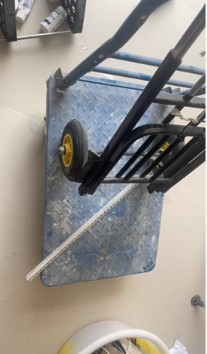 乐山地区个人处理一批自装工具、 木工空压机、大小排枪、工业吸尘器等