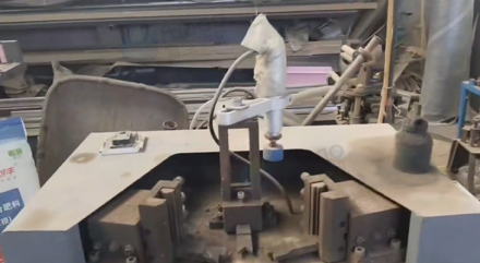 东营市地区转行处理组角机 双头锯等设备