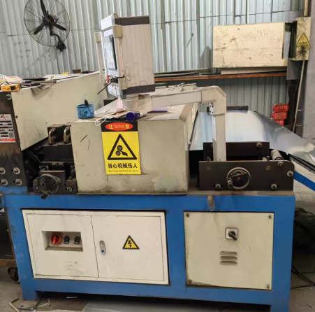 苏州市地区工厂处理风管生产设备一套