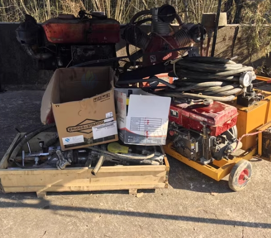 宣城地区处理空压机、三套劈裂机、两套风暴钻