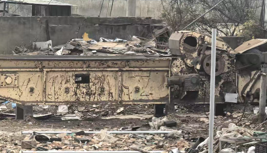 昆明市地区处理1260型木材粉碎机、传输带、磁旋机