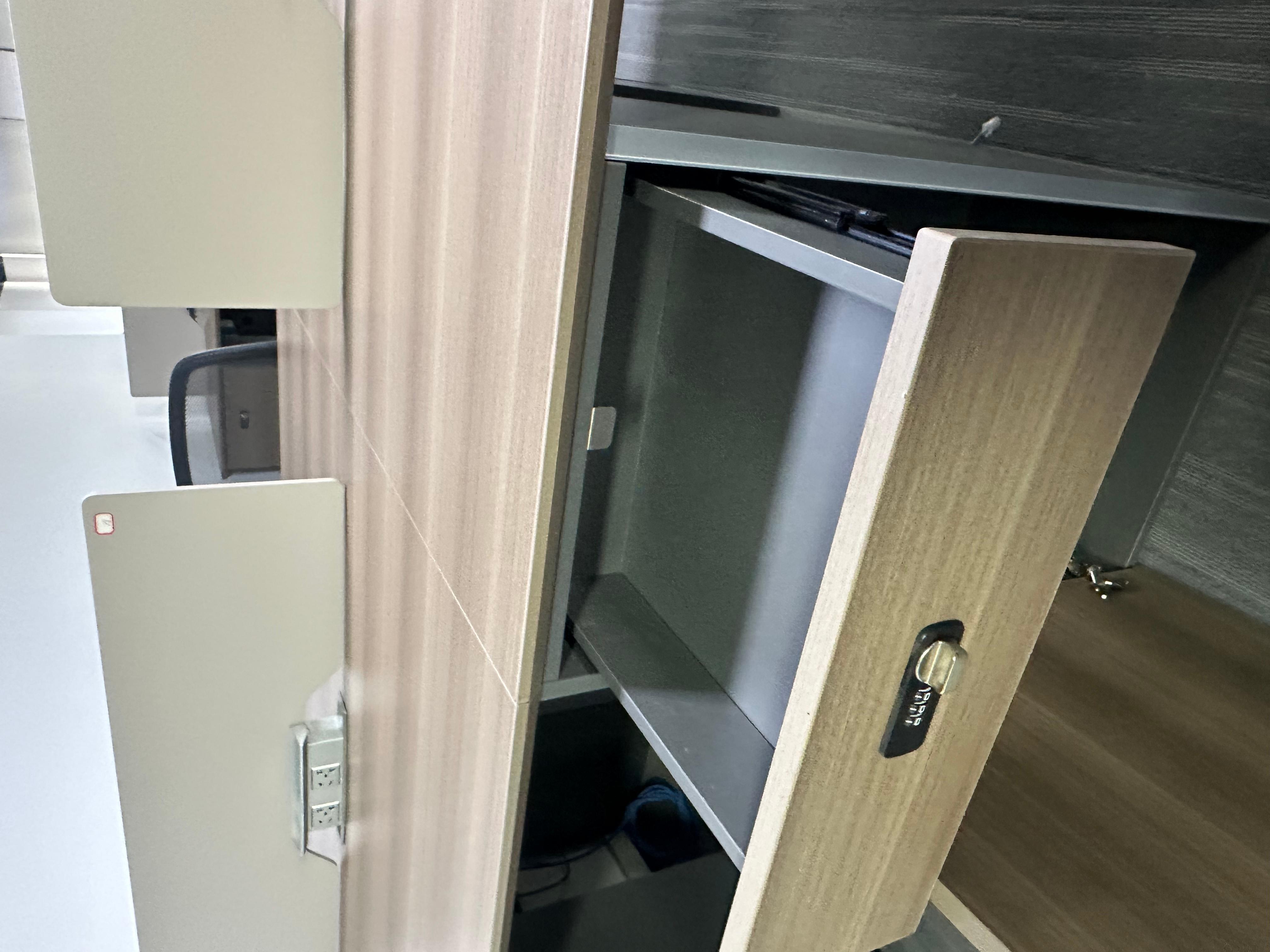 合肥市地区公司处理31组办公桌