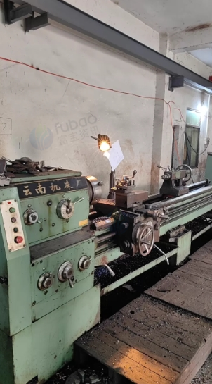 东莞地区处理云南机床厂6150B*3米的普通车床