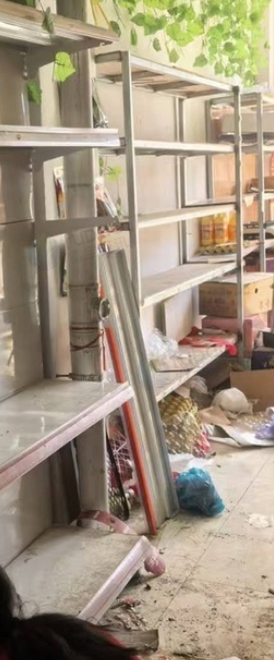 甘南地区处理超市货架一批