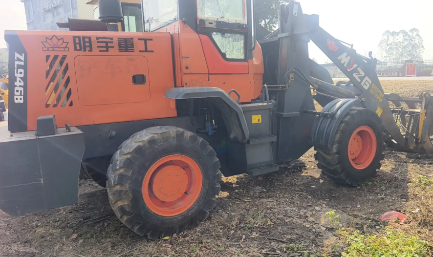 贵港市地区处理2台明宇948-946抓木机