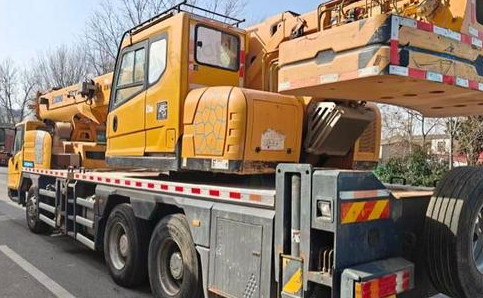 许昌市地区处理徐工25吨汽车吊