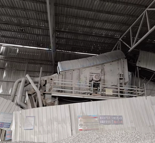 安庆地区个人处理矿山设备、鄂破、反击破、震动筛