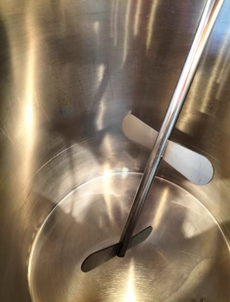 成都市地区处理酸奶店全套商用设备、智能巴氏杀菌机、智能商用发酵机、荣事达双门冷藏展示柜等吗