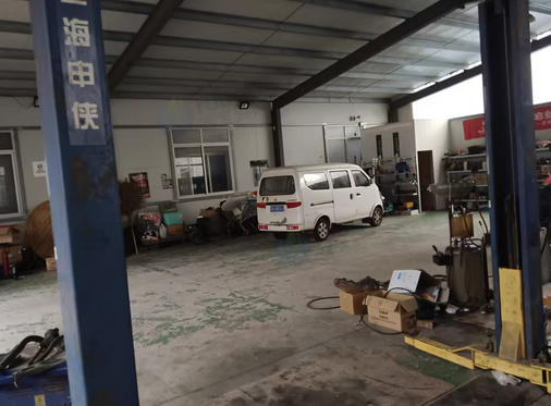 常州地区处理两柱升降机、四柱升降机