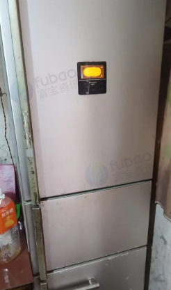 江门市地区场地到期处理4寸水泵、泡沫船等