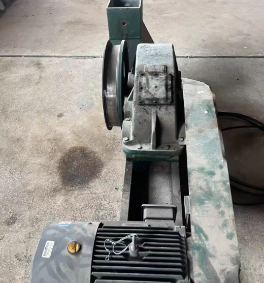 无锡市地区工厂处理线材自动调直下料机1台、卧式拉丝机一套