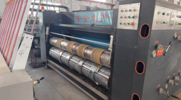 烟台地区工厂处理2800×410双色开槽机