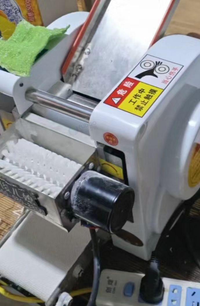 新乡地区处理饺子皮机、两米风幕机、刨肉机、绞肉机、油烟机等