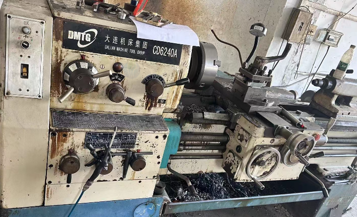 广州市地区闲置处理CD6240A车床