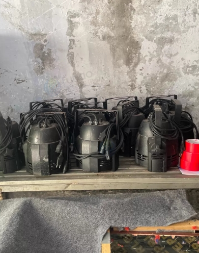 自贡市地区处理舞台设备一批