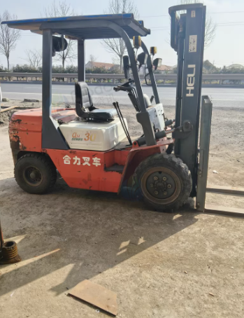 日照市地区处理15年合力3吨叉车