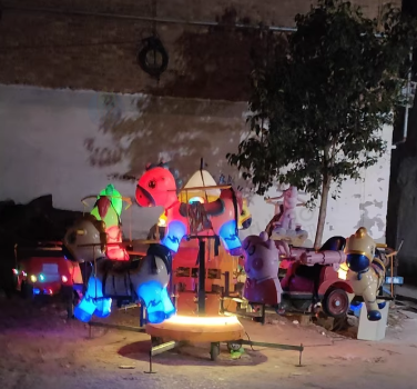 安阳市地区处理12座旋转木马