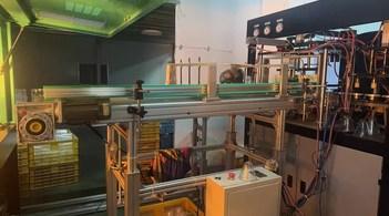 沧州市地区处理全自动中心距120，一出四吹瓶机