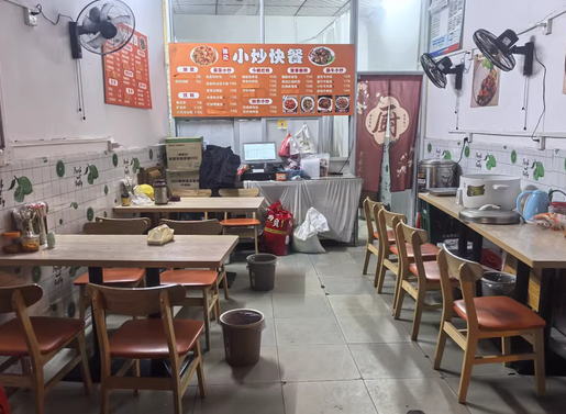 玉林市地区处理桌子、椅子、收银系统等餐饮设备