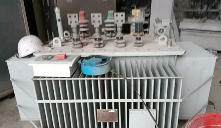 镇江市地区工厂处理S11-800kVA油浸式变压器