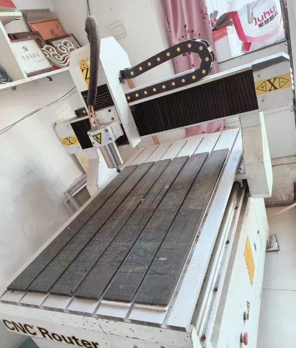 松原地区个人闲置处理小雕刻机