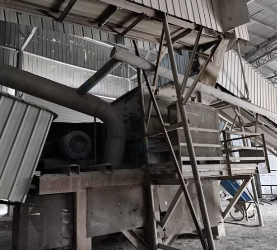 安庆地区个人处理矿山设备、鄂破、反击破、震动筛