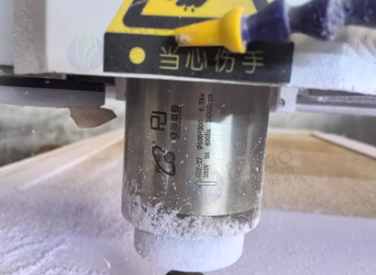 临沂市地区更新设备处理2台雕刻机