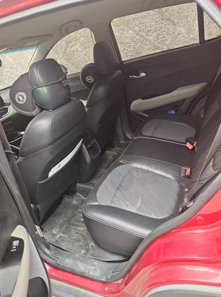 厦门市地区处理17款宝骏510红色手动挡6速