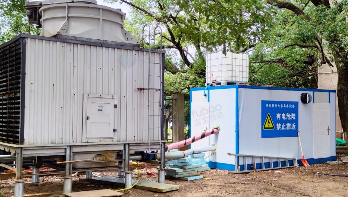 湘潭市地区处理大型制冰机组+冷却塔全套设备