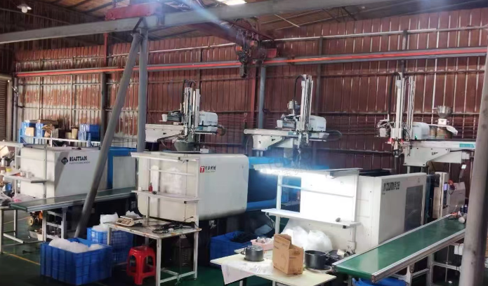 中山地区处理注塑机、工作台、传送、碎料机、拌料机等