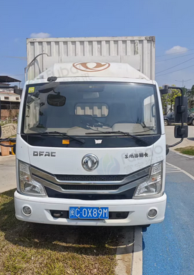 泉州市地区处理东风多利卡4.2米箱货