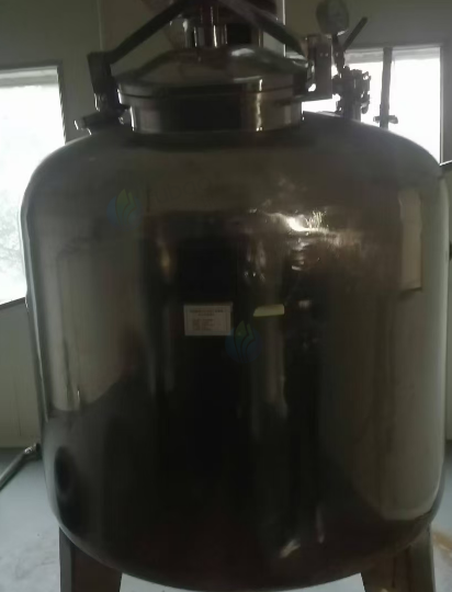 供应：一批制药厂设备