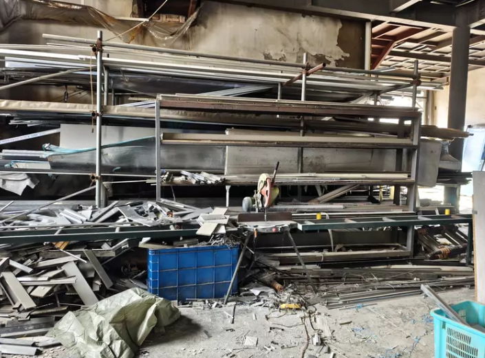 南京地区处理单头45度切割锯、玻璃清洗机、铝材精密锯、槽口机、推台锯、吸尘机