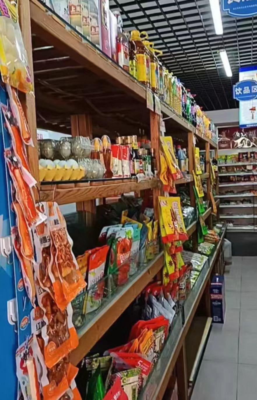 通辽市地区处理超市货架一批