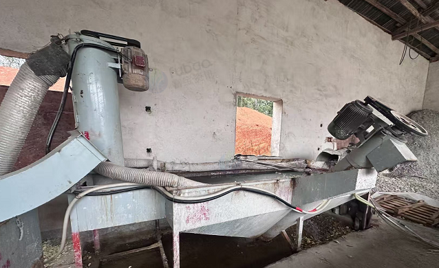 长沙地区处理塑料甩干机、四米长水槽、漂料提料机