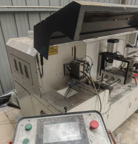 扬州市地区工厂处理太阳能边框制作机器一套