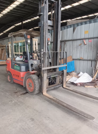 潍坊市地区工厂处理17年龙工3.5吨叉车