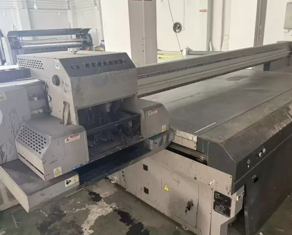 成都地区工厂处理UV平板打印机