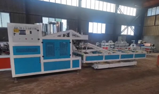 盐城市地区工厂处理PVC65/80双螺杆挤出机生产线