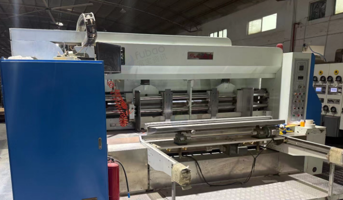 汕头市地区处理三色水墨印刷开槽机