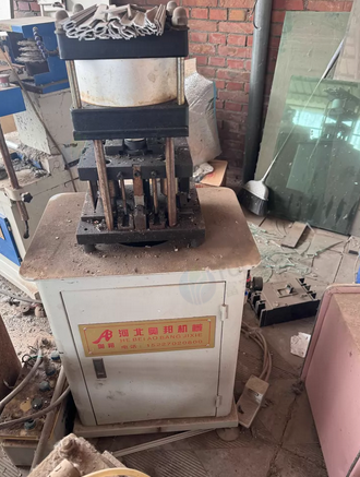 邯郸市地区处理断桥铝门窗，五金冲床