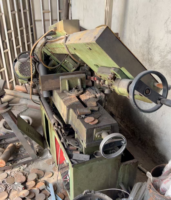 娄底市地区处理自用立式钻床、超声波清洗机、LGK-100等离子切割机等