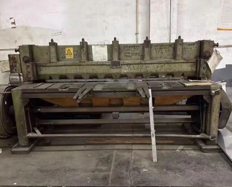 深圳市地区工厂处理液压机、不锈钢焊条等设备